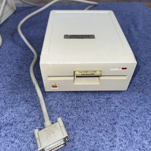 🍏 Vintage Apple 5.25 External Floppy Disk Drive A9M0107 Tested Working - Photo 1/7