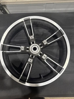 Harley Touring Enforcer Electra Street Glide 14-19 rueda delantera de 5 radios 19"" Foto 1 de 4