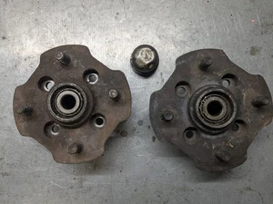 Toyota Starlet KP60 / KP61 Radnaben vorne Montage / Satz (LH & RH) - Bild 1 von 8