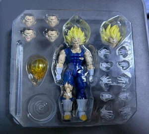 Black Hole & TK Custom SSJ Majin Vegeta Battle Damage Super Saiyan 3.0 Figure @@ - Picture 1 of 2