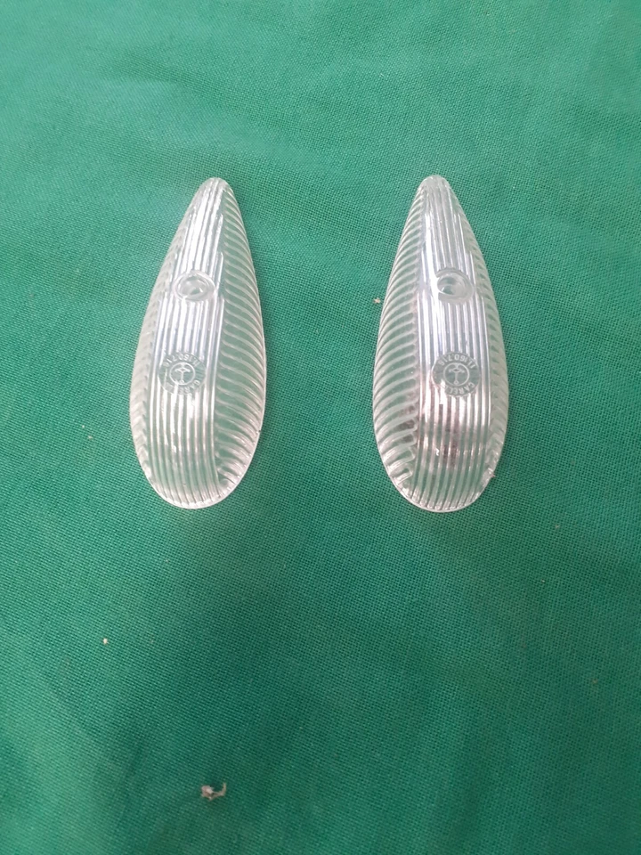 FIAT 500 N  COPPIA DI PLASTICHE PER FRECCE LATERALI ORIGINALI CARELLO NUOVE - Immagine 1 di 1