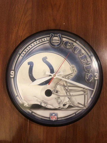 Retro INDIANAPOLIS COLTS HELMET LOGO 12" CLOCK USED WINCRAFT *DOESNT WORK* Cover
