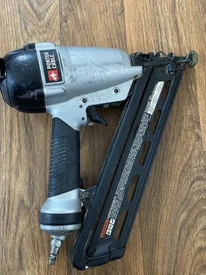 Pregador usado Porter Cable DA250C - Imagem 1 de 2