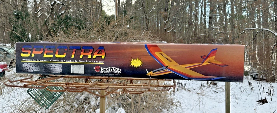 Kit de velero vintage Great Planes Spectra RC - 78,5" envergadura con motor 550 Foto 1 de 4