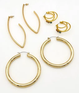 Lot Of Three Vintage Gold Tone Pierced Earrings - Picture 1 of 19