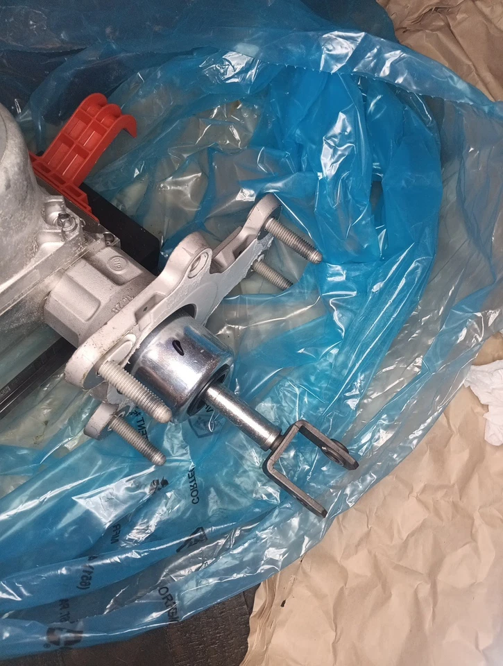 84488682 通用 | 正品通用® 制动主缸组件 适用于雪佛兰、吉姆西 — 第 1/4 张图片