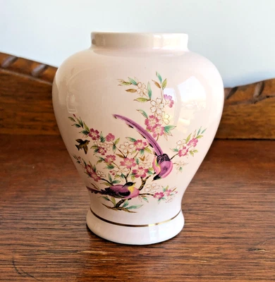 Vintage Small Japanese Porcelain Pink Vase With Birds + Blossom Sprays 10.5cm Go - image 1 of 4