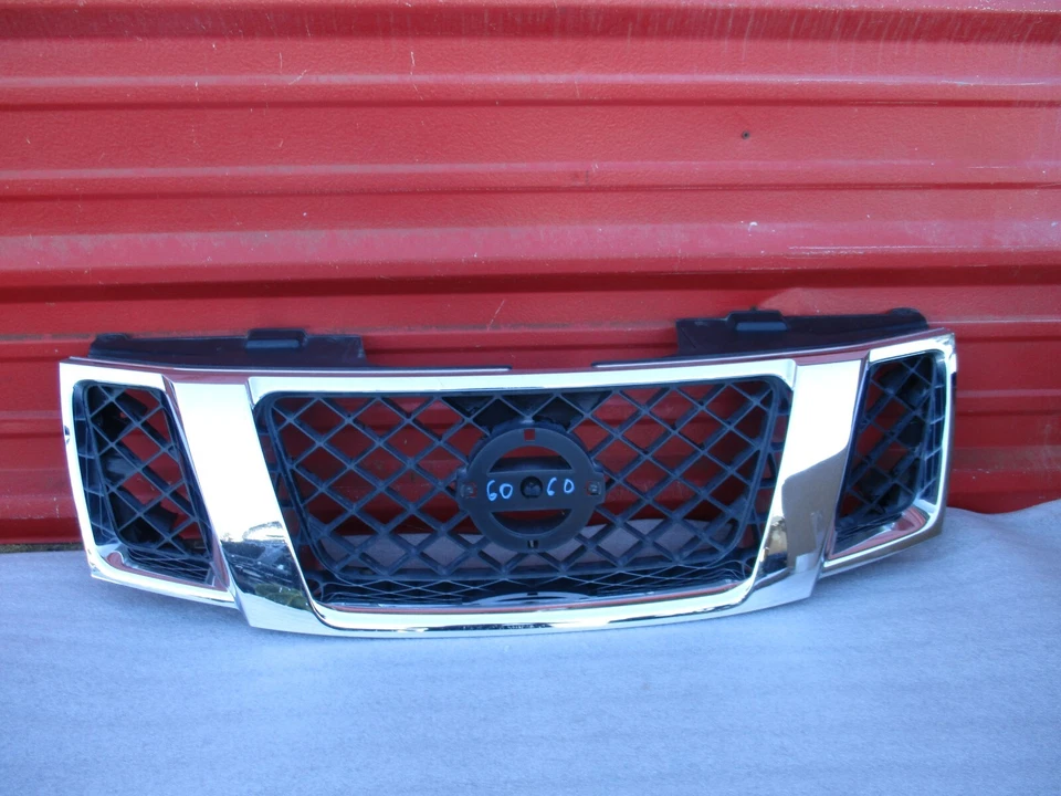 Nissan Pathfinder 2008 2009 2010 2011 2012 parrilla delantera cromada OEM Foto 1 de 4