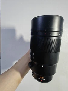 Panasonic Leica DG Elmarit 200mm F 2.8 H-ES200 with Len Hood and B+W UV Filter - Picture 1 of 19
