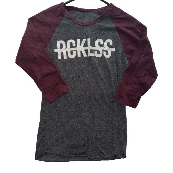 Футболка реглан Young & Reckless RCKLSS рукав 3/4 серая бордовая женская средний размер б/у в отличном состоянии - Изображение 1 из 4