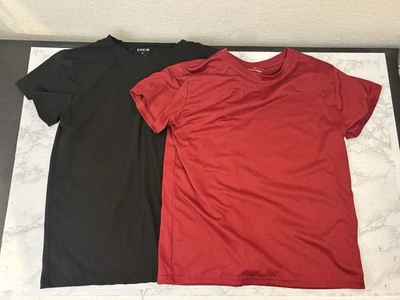 Shein 短袖 T 恤女式 M 码 2 件装红色黑色套衫上衣 — 第 1/4 张图片