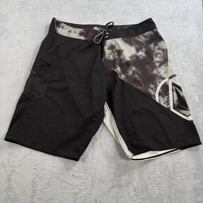 Volcom Mod Tech Board Short Men 36 12”Stretch Drawstring Cinch Fly Spellout Logo - Image 1 of 4