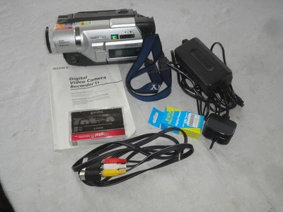Sony DCR-TRV320 Digital 8 Camcorder - Acessories + New Batteries  Good Condition - Image 1 of 4