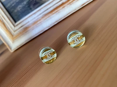 CHANEL Ohrringe Coco Logo Horizontal Line Grün Gold Rund Ohrringe - Bild 1 von 4