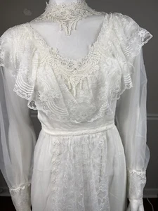 Vintage Bridallure 70s Lace Wedding Dress Train Alfred Angelo Ruffles White 34” - Picture 1 of 24
