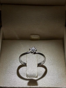 anello Solitario Oro Bianco - Foto 1 di 7
