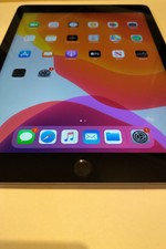 Apple iPad 6th Generation 32GB, Wi-Fi + Cellular (Factory Unlocked) Space Gray