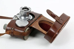 Leica III Gehäuse mit 50mm/3.5 Elmar Bj.1935 155204 + 224726 heidi-foto - Bild 1 von 10
