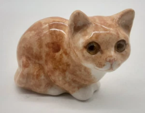 Vintage Winstanley Sitting Ginger/White Tabby Kitten Glass eyes. Signed. Size 1 - Picture 1 of 6