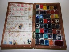 Vintage Winsor & Newton Cigar Box of Porcelain Paint Pots for Spare / Repair.