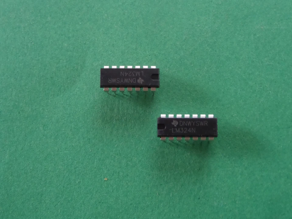  LOT DE 2 . CIRCUIT INTEGRE . LM 324 N  Quadruple Ampli OP.    DIP 14 . - Photo 1/1