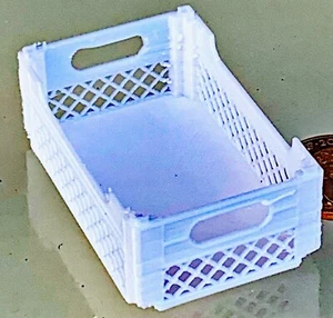 White Stackable Plastic Basket Kitchen Shop Crate Tumdee 1:12 Scale Dolls House - Picture 1 of 9