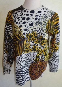 Vintage Wool Sweater Bloomingdales Womens Small Animal Print Feathers Hong Kong - Picture 1 of 6