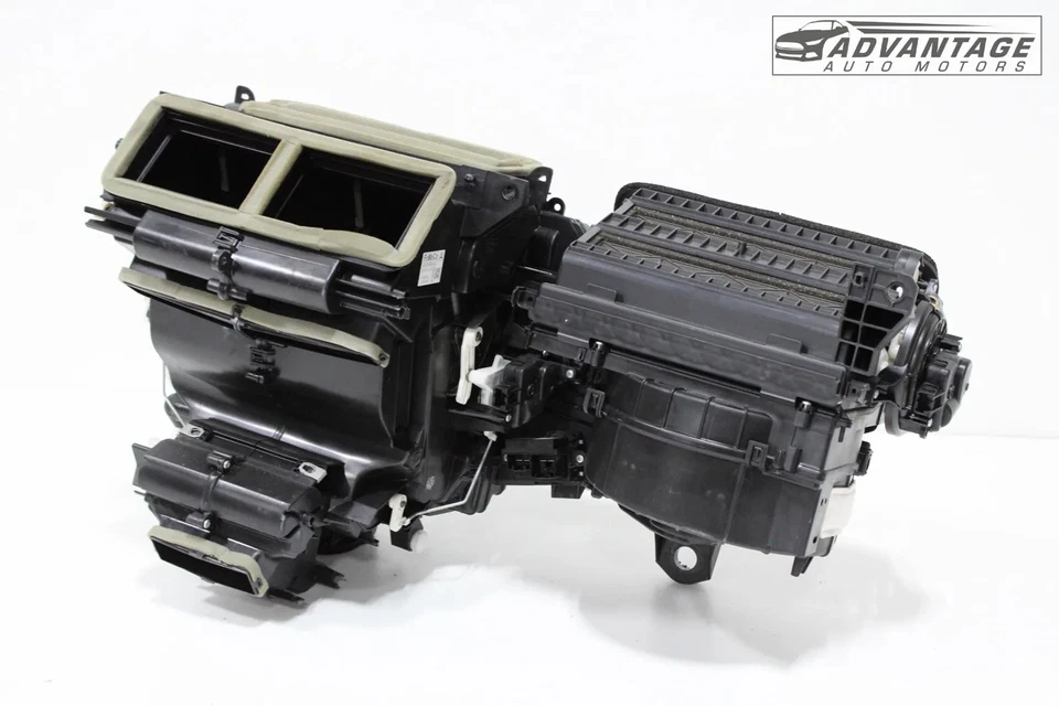 2017-2020 LINCOLN CONTINENTAL HVAC AIR CONDITIONER HEATER BLOWER MOTOR BOX OEM - Image 1 of 4