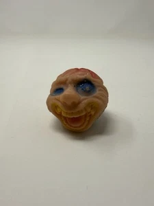 DE COLECCIÓN AÑOS 80 'MADBALLS' Falta Calavera Cerebro MINI MÁQUINA EXPENDEDORA BOLA HINCHABLE - Imagen 1 de 6