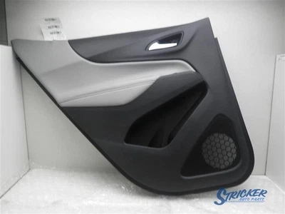 雪佛兰 Equinox Premier 2018 后左门内部装饰面板黑色灰色 634 — 第 1/4 张图片