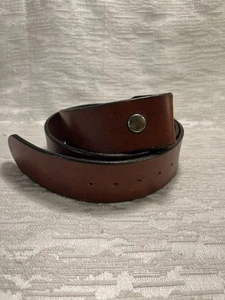 Cinturón de cuero genuino vintage marrón sin hebilla 40" de largo y 1,5" de ancho -- 8221 - Imagen 1 de 3