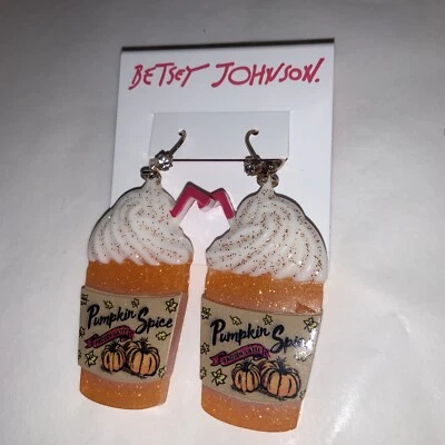 Pendientes colgantes Betsey Johnson tono dorado naranja y blanco calabaza especias latte nuevos con etiquetas $38 Foto 1 de 4