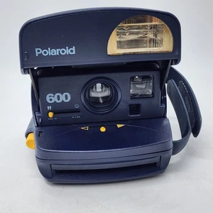 Polaroid 600 Instant Film Camera | UNTESTED - Picture 1 of 8