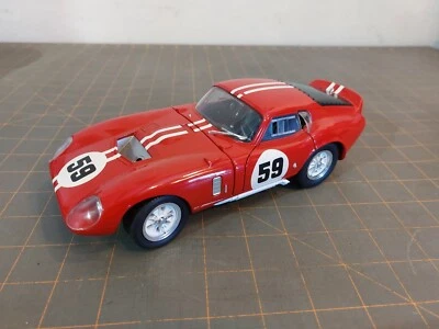 Shelby Cobra Daytona 1965 cupé escala 1/18 #59 modelo Road Signature rojo Foto 1 de 4