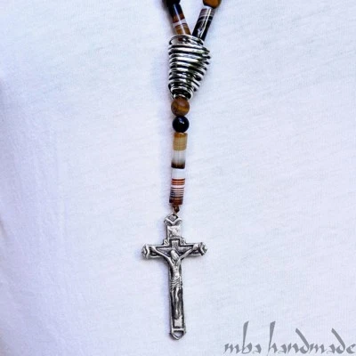 COLLAR SHAMBALLA JESÚS PIEDRAS PRECIOSAS GENUINAS ROCA LAVA Y ÓNIX Y ROCA LAVA NEGRA PARA HOMBRE Foto 1 de 4