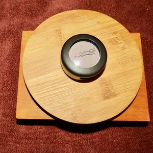 Mac Behold Veluxe Eyeshadow from Be Seen Collection LE Limited Edition DISC! - Picture 1 of 3