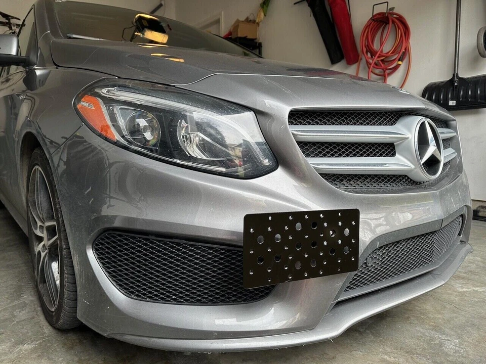 Soporte de montaje de matrícula de gancho de remolque para parachoques para Mercedes-Benz Clase B 2015-2018 Foto 1 de 4