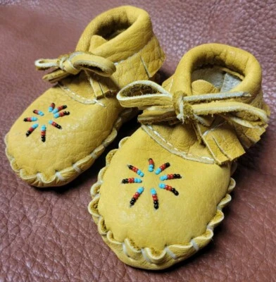 Buffalo baby moccasins size 3 indian 3 to 12 Months old child, Hand Beaded Gold - Image 1 of 4