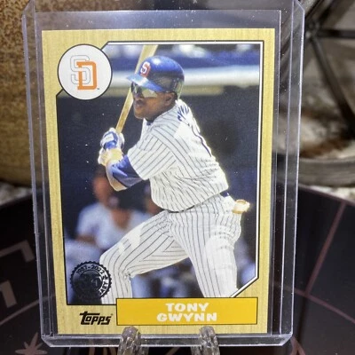 2022 Topps Series One Tony Gwynn 1987 35th Anniversary Insert #T87-57 - Image 1 of 2