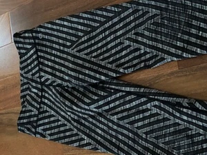 girl Stretchy Grey leggings Sz XL 12 - 13 years school sport skating gym tennis - Picture 1 of 4