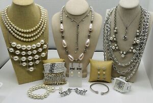 20 PC Vintage to New Jewelry Lot PEARL THEME Bracelets Necklaces Earrings J-723