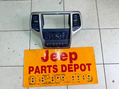 2011 2013 JEEP GRAND CHEROKEE OVERLAND CLIMATE CONTROL BEZEL DASH  OEM 68111110 - Imagem 1 de 4