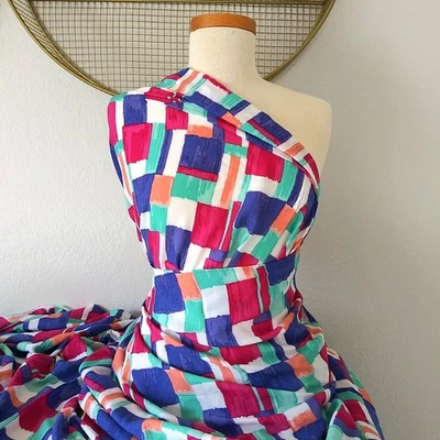 Tela de moda. Calles, fibra natural/rayón, 3,5 yardas X 56" WOF, pincelada Foto 1 de 4