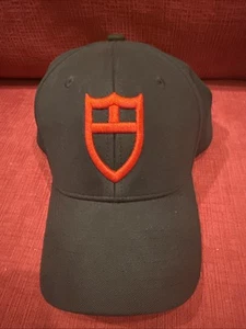 Offizielle Tudor Watches Baseballkappe Mütze schwarz mit rotem Schildlogo - gebraucht, in einwandfreiem Zustand - Bild 1 von 10