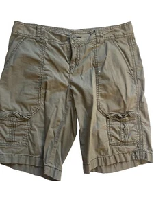 Ladies Teen school Green Shorts Size 4 Everyday Camping Hiking By Ann Taylor - Picture 1 of 8
