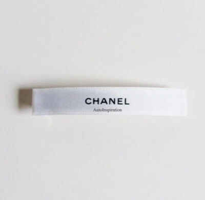 Auténtica firma Chanel icónica blanca y negra satinada nueva cinta regalo Foto 1 de 3