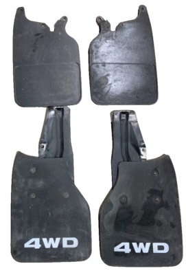 Juego de 4 guardabarros usados para camioneta Nissan D22 JDM OEM 1997-2004 Foto 1 de 4