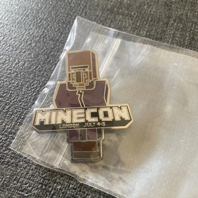 Minecon 2015 London RARE Collectors Item - Villager Pin Badge - Image 1 of 2