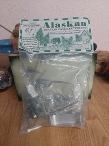 Alaska Ausstecher Set Elchhütte Lachs Bär Kiefer Neu Abseits ausgetretener Pfade - Bild 1 von 3