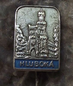1950s Schloss Frauenberg Hluboka Princess Fairytale Castle Tourist Pin Badge - Picture 1 of 4